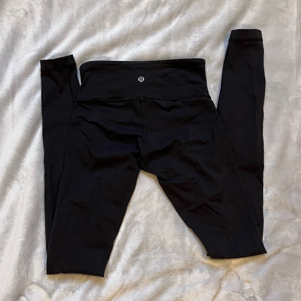 Black lululemon leggings